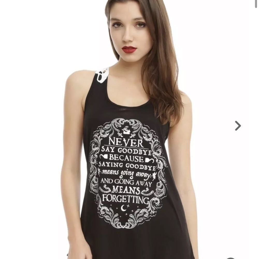 Disney Peter Pan Crochet Back Skull Girls Tank Top size small